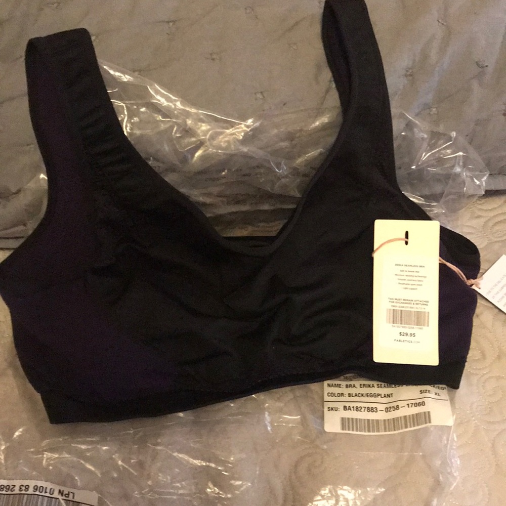 Fabletics sports bra